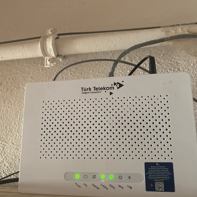 Bina Yıkımı Sonrası İnternet Kesintisi, Geciken Onarım Ve Acil Talep