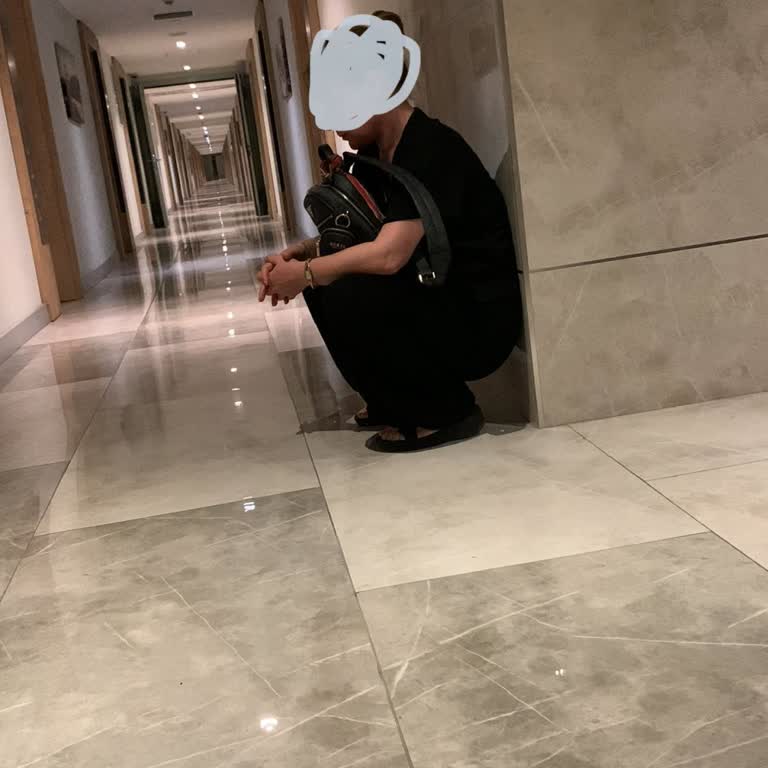 Kapı Açılmadığı İçin Geç Giriş Ve İlgisiz Personel