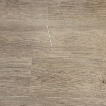 İstikbal Nakliye Ekibi Laminant Parkeyi Çizdi Ve Sorumluluğu Reddetti