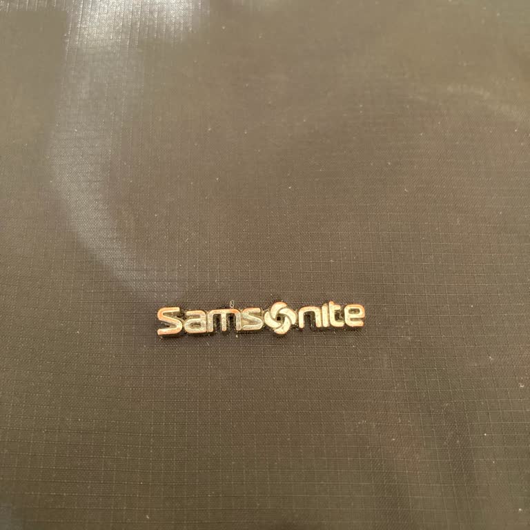 Samsonite Çantamda Logonun Düşmesi Ve Çözüm Bulamayan Mağaza Yaklaşımı