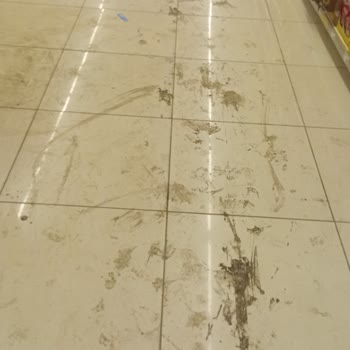 Şok Markette Hijyen Ve Gıda Güvenliği İhlali Son Kullanma Tarihi Geçmiş Ürünler