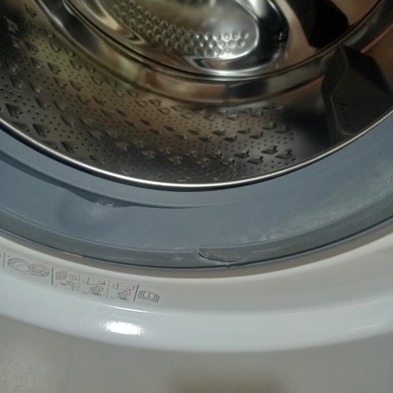 Beko Çamaşır Makinesinin Kapak Lastiği Kısa Sürede Yırtıldı, Ücretsiz Değişim Talebi