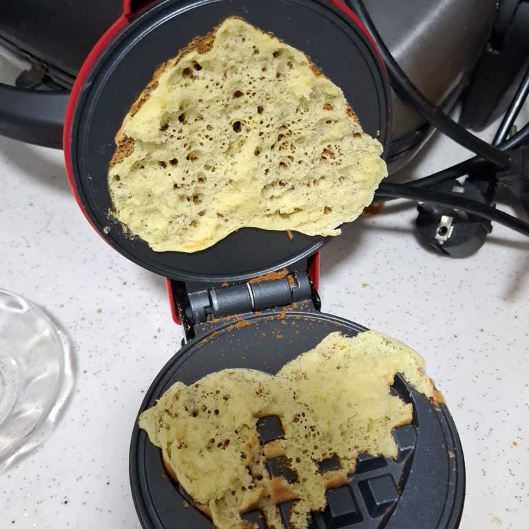 Waffle Makinesinde Hamur Plakaya Yapışıyor: Çözüm Talep Ediyorum