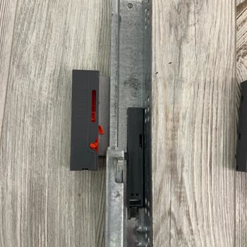 Samet Bas Aç Ray Sisteminde Altı Ayda Kırılan Tutma Bölümü Ve Garanti Kapsamında Değişim İsteği