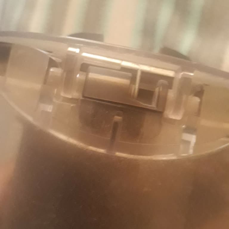 Garanti Kapsamındaki Dyson V15 Süpürgemde Mekanizma Kırılması İçin Ücretsiz Değişim Talebi
