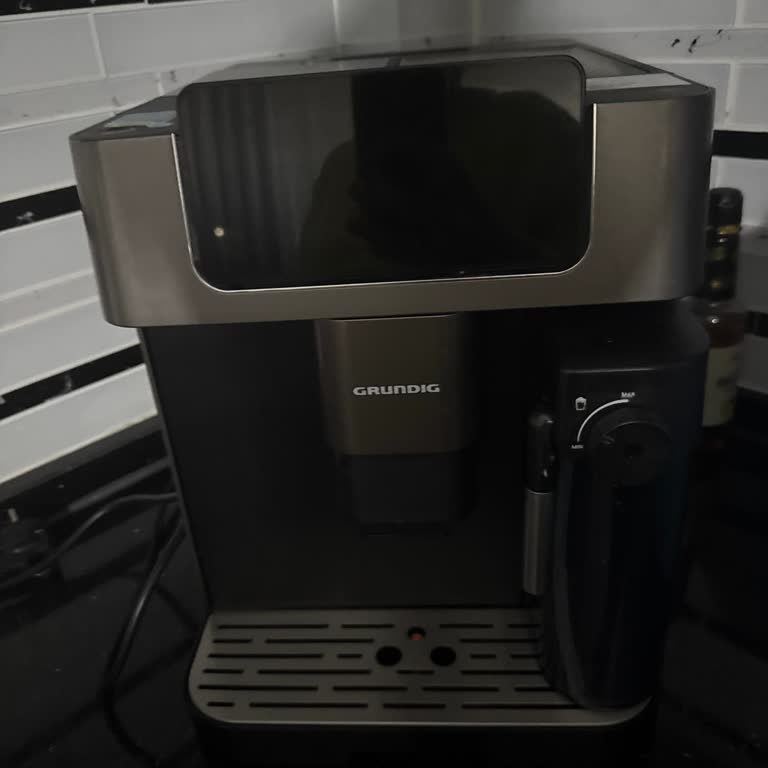 Grundig Delisia Espresso Makinesinin Sürekli Kapanması Ve Köpüksüz Kahve Sorunu Çözülmedi
