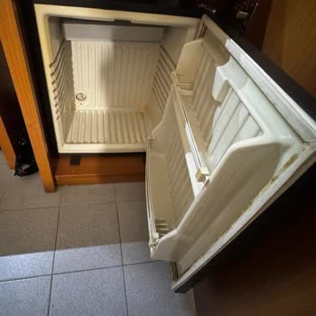 Solis Beach Hotel Odalar Son Derece Pis Ve Bakımsızdı