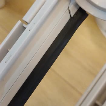 Roborock Q8 Max Pro Plus Fırça Kapağı Kendi Kendine Kırıldı, Garanti Kapsamında Yedek Parça Talebi