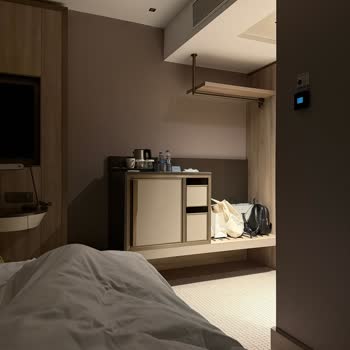 Radisson Istanbul Merter Stolen Cash and Room Safe Security Issue