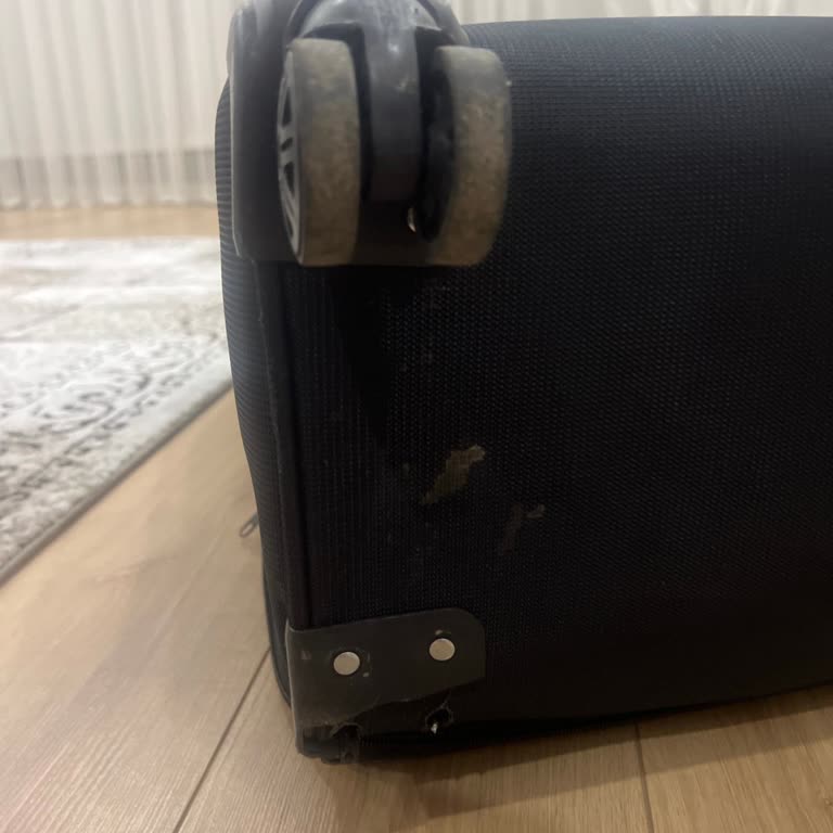 Valiz Tekerleği Kırıldı, Değişim Sürecindeki Çelişkili Talimatlar