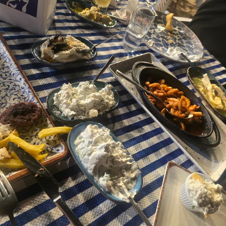 Lakerda Restoranında Aşırı Ekşi Ve Pişmemiş Yemek Kalitesi