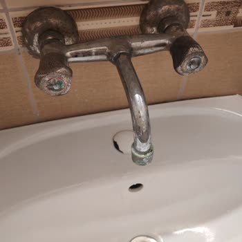 Kuşadası Melike Hotelde İlanla Uyuşmayan Oda Ve Hizmet, İptal Ve Ücret İadesi Talebi