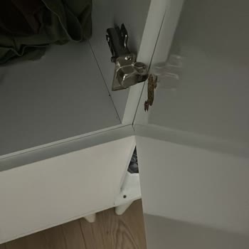 Kırılan Gardırop Kapakları İçin Satış Sonrası Destek Talebi