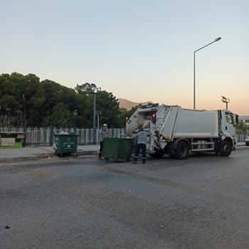 Sabah Erken Saatlerde Çöp Kokusu Sorunu Ve Gece Çöp Toplamaya Dönülmesi Talebi