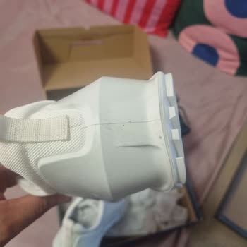 Ecco Shipped Worn Shoes With Dirty Soles as Brand New Under Order p116646825