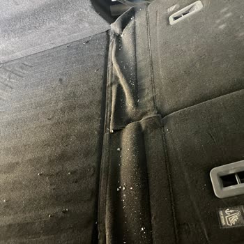 Araç Tamirinde 22 Gün Gecikme Ve Teslimde Cam Kırıkları Ve Yapıştırıcı Sorunu