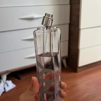 Kırık Kapak Ve Boş Şişe Müşteri Hizmetinin Kırıcı Tavrı