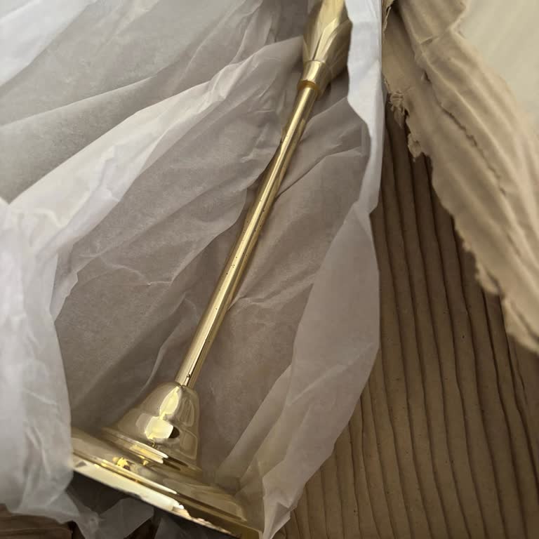 Jumbo Silver M Boy Şamdanı Yanlış Renk Gönderimi Ve Tekrarlanan İade Sorunu