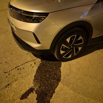 Sıfır Opel Araçta Yağ Boşaltması Ve Yol Yardımının Saatlerce Gecikmesi