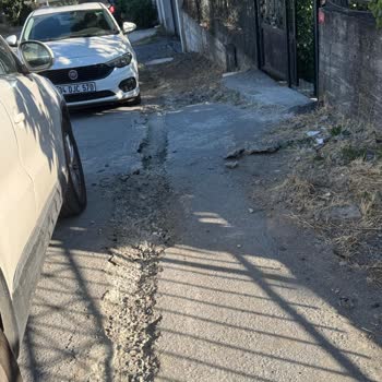Superonline Altyapı Çalışması Sonrası Su Basıncı Düşüklüğü Ve Kazılan Yolun Güvensizliği