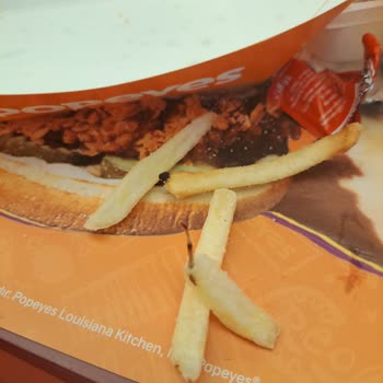 Patates Kızartmasında Yabancı Madde Bulundu Popeyes Akyaka Şubesinde