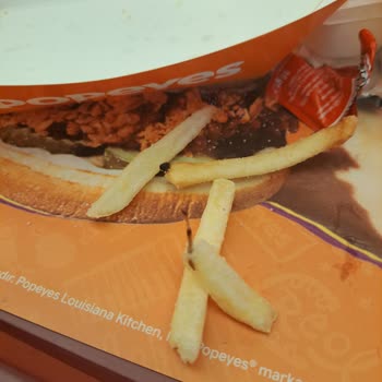 Patates Kızartmasında Yabancı Madde Bulundu Popeyes Akyaka Şubesinde