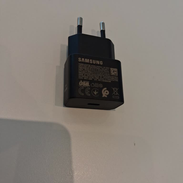 Bodrum Vatan Bilgisayar'da Defolu Samsung Şarj Adaptörü Ve Değişim İsteğinin Reddedilmesi