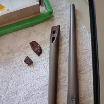 Eksik Aparatlar Ve Kırık Masa Ayağı İçin Hızlı Çözüm Talebi