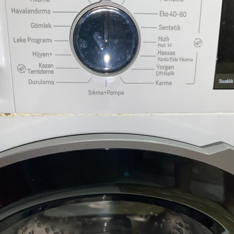 Arçelik Çamaşır Makinesinin Ön Panelinde Paslanma Ve Kabarma Ücretsiz Değişim Talebi