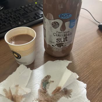 Son Kullanma Tarihi Geçmemiş Çikolatalı Sütte Küf Ve Sağlık Riski