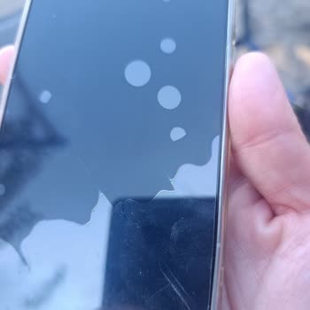 Fabrika Çıkışlı Filmli Oppo Reno 15 Pro’da Kısa Düşüşte Ekran Kırılması Ve Destek İstemi
