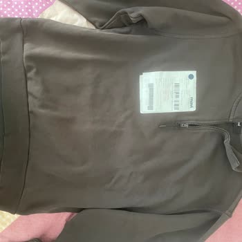 Mavi Sweatshirtlerde Hızlı Renk Solması Ve Değişim İsteği