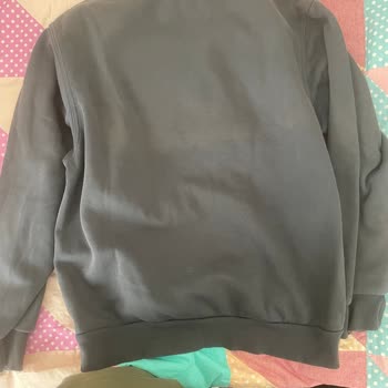 Mavi Sweatshirtlerde Hızlı Renk Solması Ve Değişim İsteği
