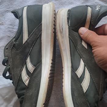 Reebok Ayakkabımda Taban Açılması Ve Astar Yırtılması, Üretim Hatası İadesi Talebi