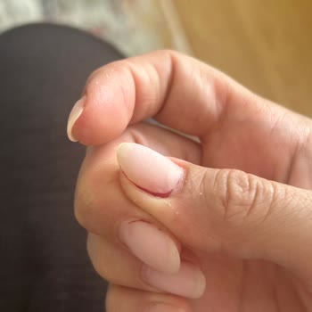 Kalıcı Oje Ve Güçlendirme Çıkarma İşlemi Eksik, Ücret Tam Alındı