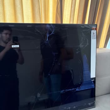 Kırık Ekranlı Televizyonun Kampanyalı Fiyatı Korunarak Değişim Talebi