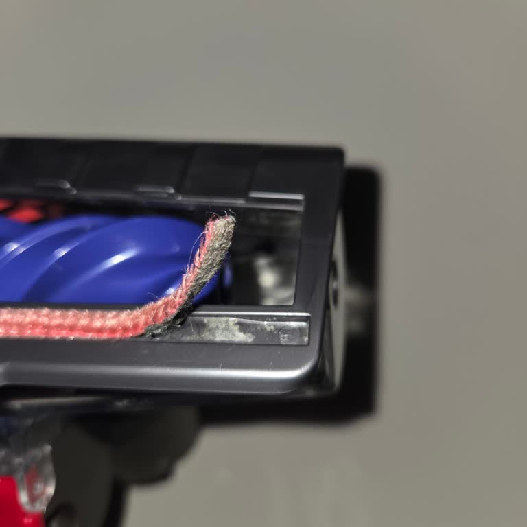 Dyson V15 Anti Tangle Motorhead Bağlantı Kusuru Garanti Dışında Sayıldı