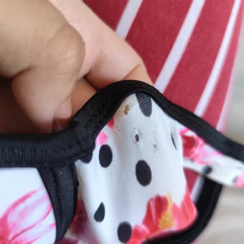 Otomatik Tamamlanan Siparişte Belirtilmeyen Yırtıklar Bulunan Bikini Takımı İçin İade Talebi