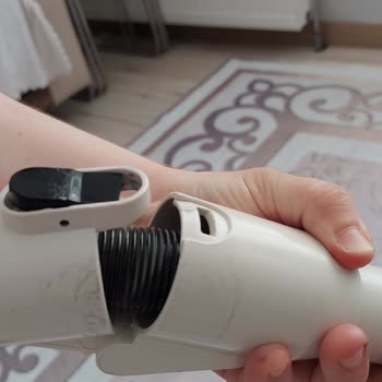 Sinbo Svc 8620 Süpürge Orta Mekanizması Normal Kullanımda Kırıldı, Garanti Talebi Çözülmedi