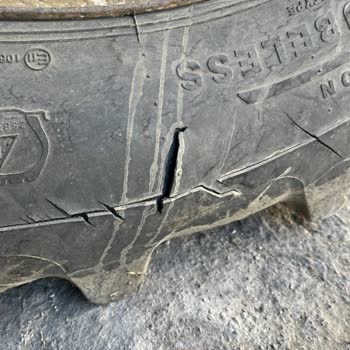 Özka Traktör Lastiklerinde Diş Bitmeden Yanak Çatlaması Ve Kesik Oluşumu