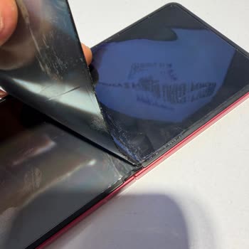 Garanti Kapsamı Dışında Ücret Talebi Ve Ekran Arızası Yaşayan Samsung Z Flip 7