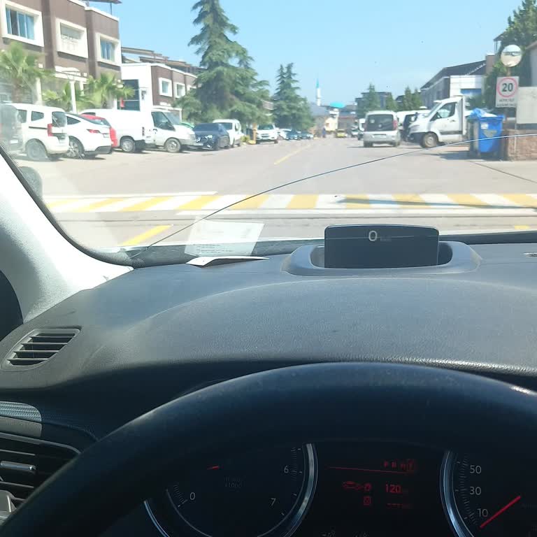 Kocaeli'de Kasko Şirketinin Anlaşmalı Cam Servisi Olmaması