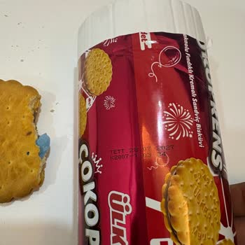 Ülker Çokoprens Bisküvi İçinde Plastik Yabancı Madde