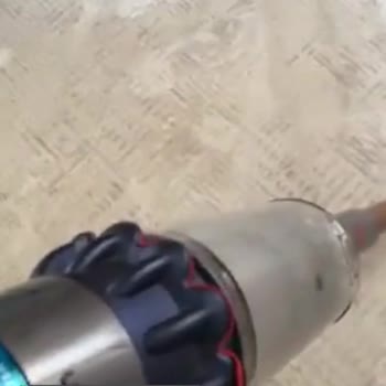 Dyson V15 Süpürgem Atlama Yapıyor!