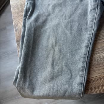 Mavi Black Premium Kot Pantolonun Renk Solması Ve Kalça Süzülmesi Üzerine Şikayet