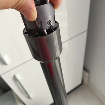Dyson Submarine V15 Detect Borusundaki Kırık Parçanın Garanti Dışı Olması Ve Ücretsiz Değişim Talebi