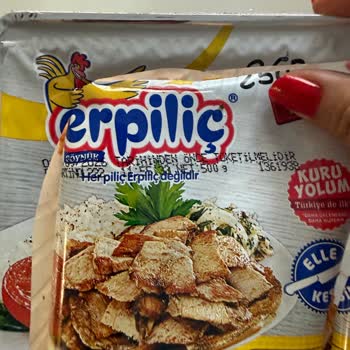 Erpiliç Döner Ürünün İçindeki Çiğ Pembe Tavuk Parçası Gıda Güvenliği Endişesi Yaratıyor