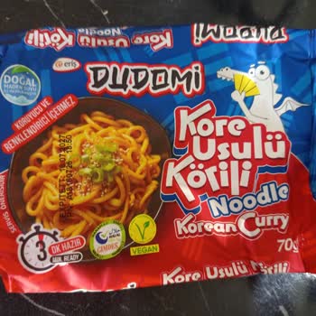 BİM Market’ten Alınan Noodle Paketinde Böcek Bulundu, Hijyen Sorunu