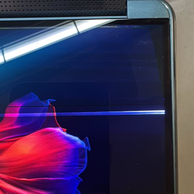Garanti Kapsamındaki Lenovo Yoga Book 9 Ekran Hasarı Yanlış İddia Ve 32.414,76 TL Ücret Talebi