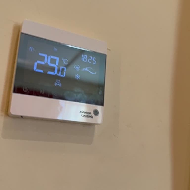 Erzurum Şehir Hastanesinde Soğutma Sistemleri Çalışmıyor Ve Hasta Odaları Aşırı Sıcak